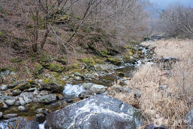Discover Myeongji Mountain Trekking - image 4