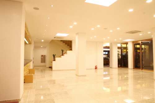 Experience Comfort and Convenience at - image 3