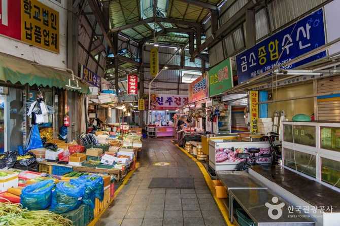 전통과 현대가 어우러진 정읍 샘고을시장 안내 4