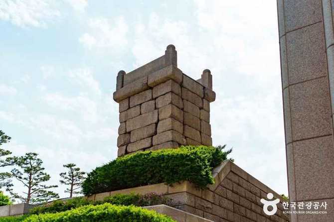 Seoul Gwanchangam Gwancheondae - image 4