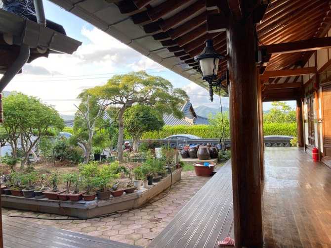 Experience Traditional Hanok Stay Near - image 4