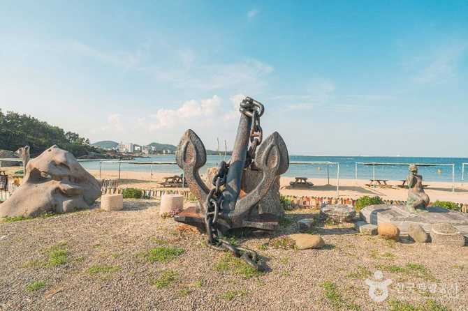 Discover Solgae Beach in Ulsan - image 4