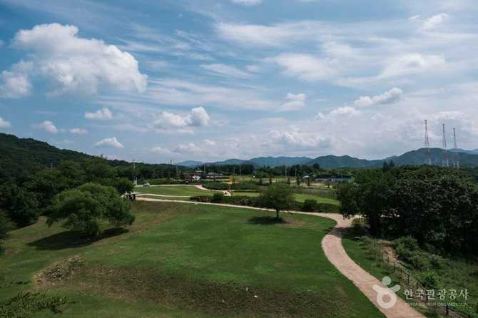 Discover Yeoncheon Dangpo Fortress - image 10