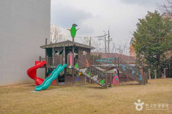 용인 벗이미술관 안내 및 방문 정보 9