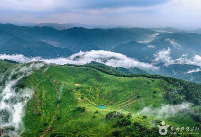 민둥산 가을 억새 산행지와 철도 산행 명소 소개