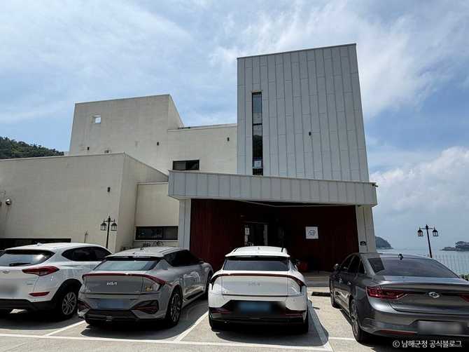 남해 해산물 맛집 해사랑 남해전복삼대, 신선한 전복요리와 해안경관 즐기기