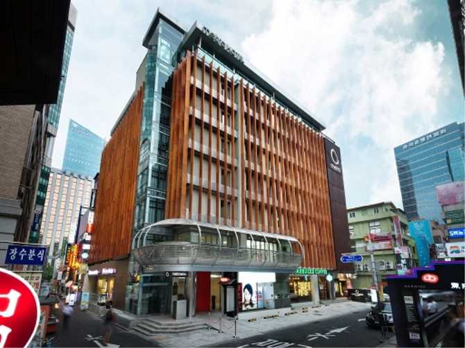 서울 명동 중심의 역사와 현대적 편의성을 갖춘 메트로호텔 소개 1