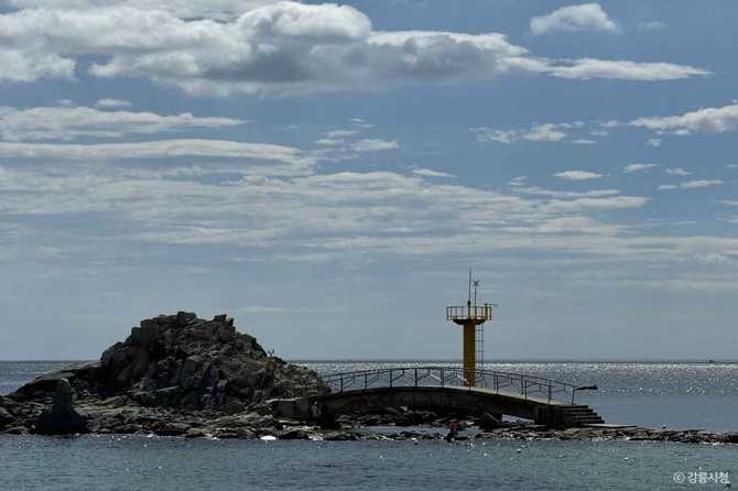 사천진해변 가볼 만한 강릉 해변 | 사천진해변(사천뒷불해수욕장) 가볼 만한 강릉 해변 추천