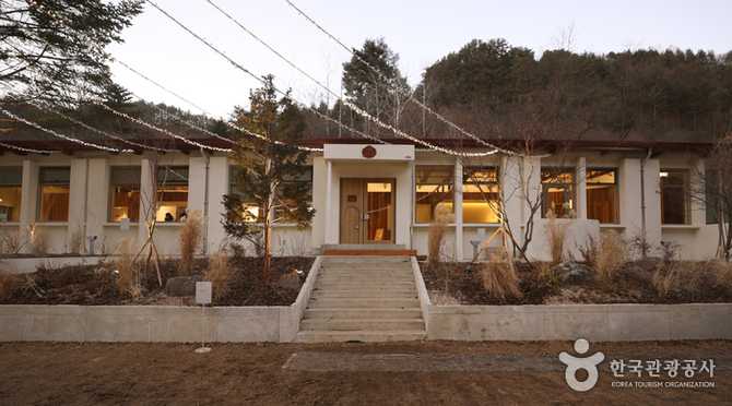 오월학교: 자연과 역사를 품은 특별한 공간 소개 1