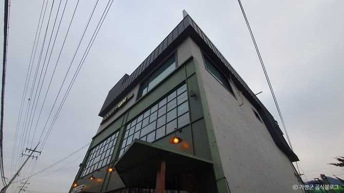 경기도 가평 히든플랜트 카페, 열대 정원과 독특한 인테리어의 힐링 명소 1