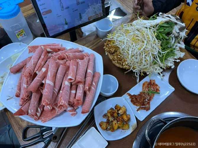 광주 최다연샤브샤브 맛집, 얼큰한 육수와 신선한 해산물의 조화 1