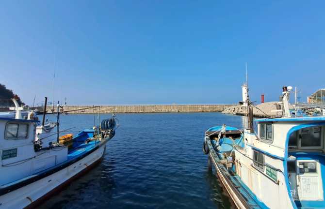Discover Gangneung Anin Port - image 2