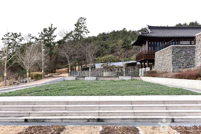 해남 땅끝순례문학관: 지역 문학사와 문화 체험의 명소 3