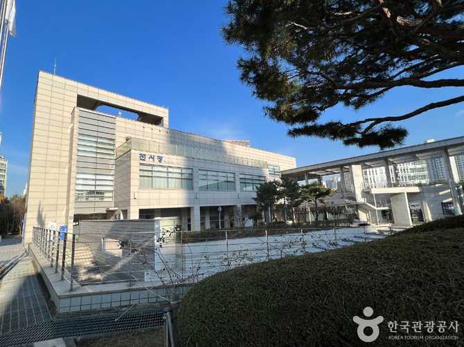 Hanam Arts and Culture Center - image 3