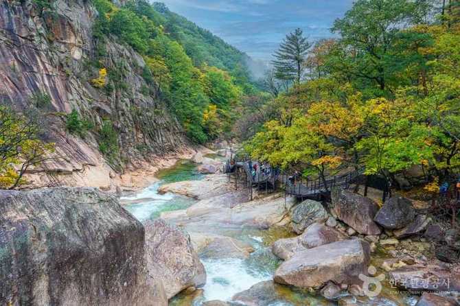 Seoraksan National Park - image 1