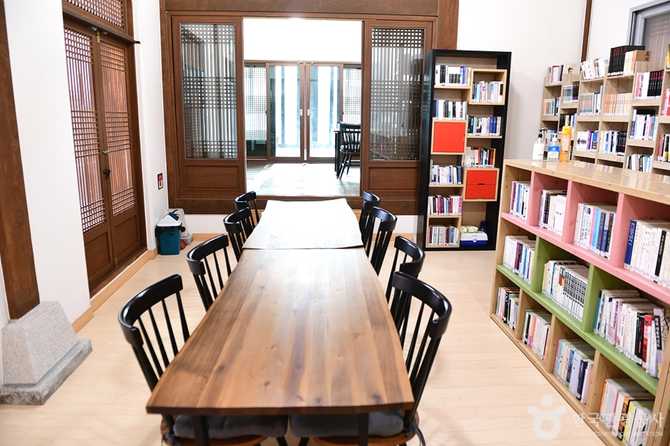 해남 땅끝순례문학관: 지역 문학사와 문화 체험의 명소 11