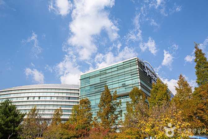 Gwangmyeong Spidome - image 8
