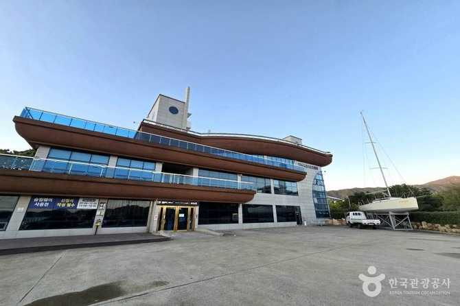 Discover Jeonha Marine Leisure Center - image 1
