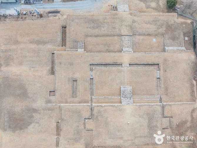 Discover Gyeonghwa Seonwonji Site - image 2