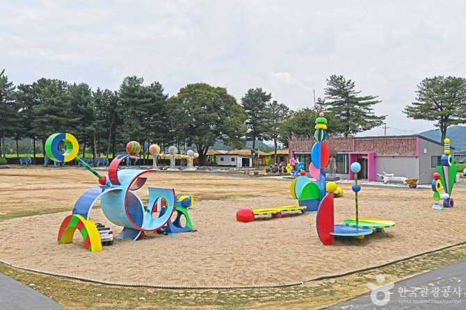 홍천 와동분교장, 문화예술공간으로 재탄생한 (구)주봉초 12