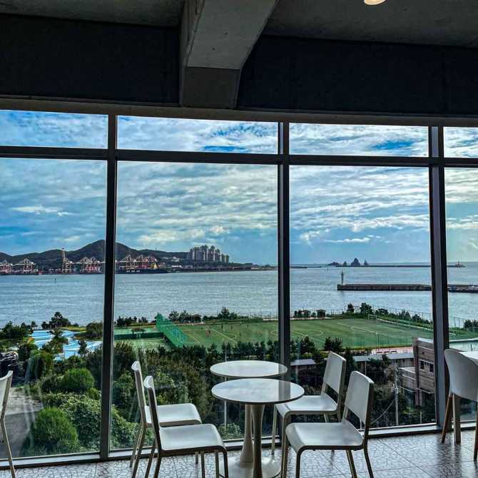 Discover the Best Cafe 385 - image 3