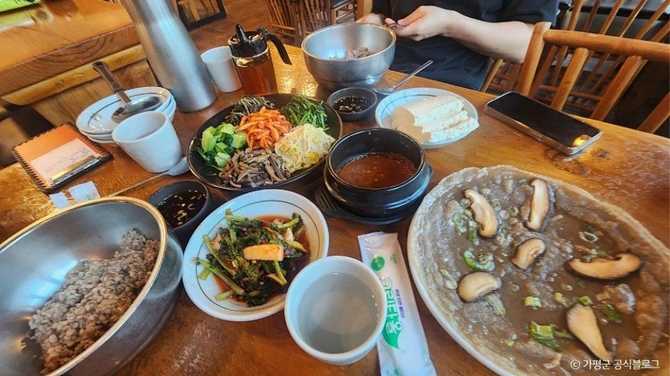 가평 송원: 잣두부 한정식과 건강한 전통 한옥 맛집 소개 3