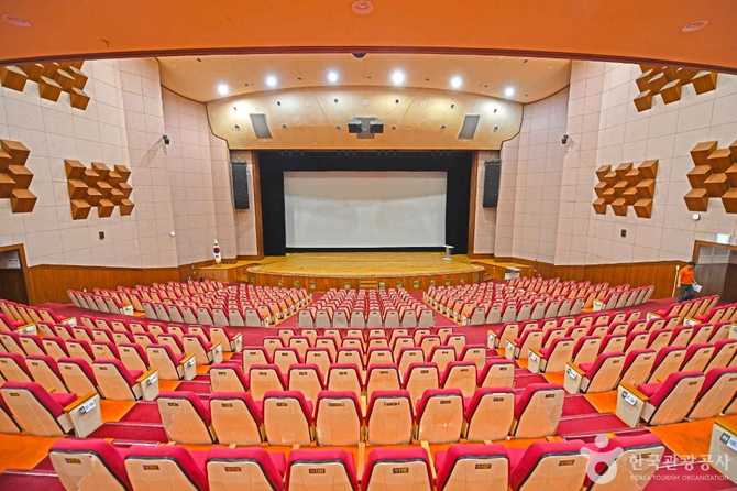 보령문화예술회관 위치와 시설 안내, 공연·전시·교육 공간 정보 3