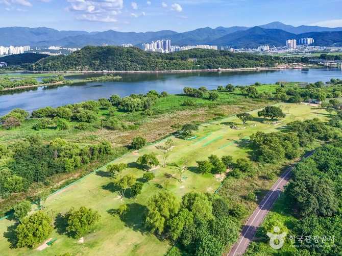 Discover Dasan Cultural Park - image 4
