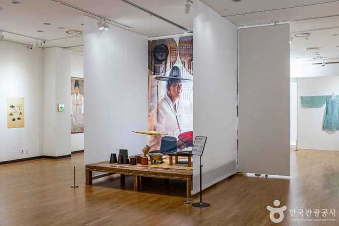 안동문화예술의전당: 지역 문화예술의 중심지와 공연시설 안내 4