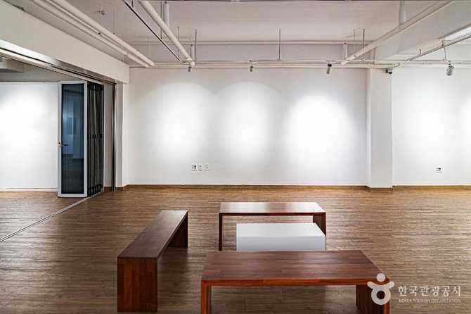 Discover Mudeung Gallery in Gwangju - image 3