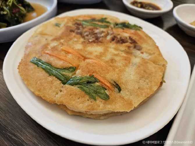 Discover Traditional Chuncheon Makguksu - image 4