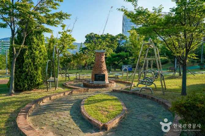Discover the Natural Charm of - image 5