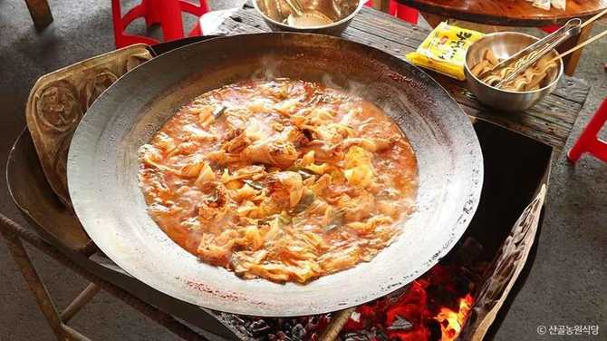 경기도 가평 산골농원식당, 자연 속에서 즐기는 닭볶음탕 맛집 8