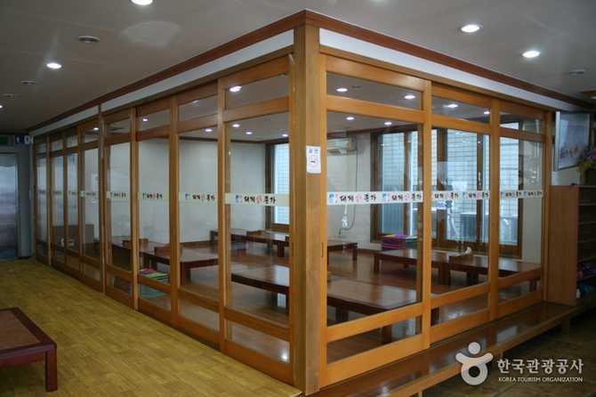 Best Yeongdeok Crab Restaurant - image 5