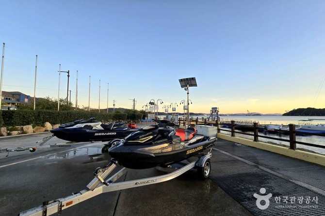Discover Jeonha Marine Leisure Center - image 7