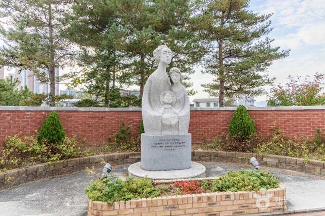 Discover Joglimdong Catholic Church in - image 6
