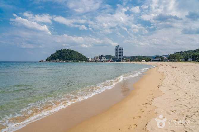 Discover Dongsanpo Beach - image 6