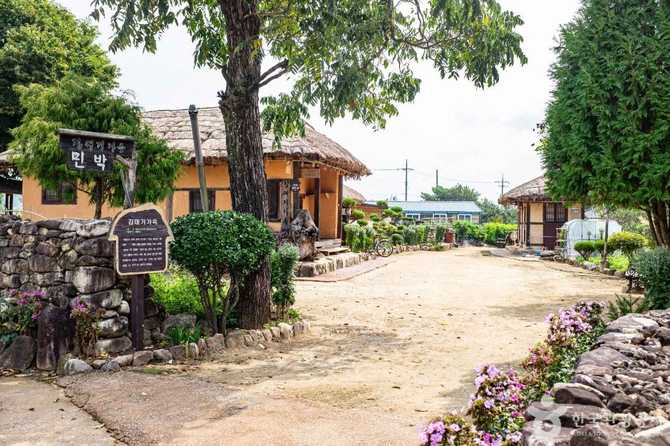 Experience Traditional Korean Rural Life - image 5