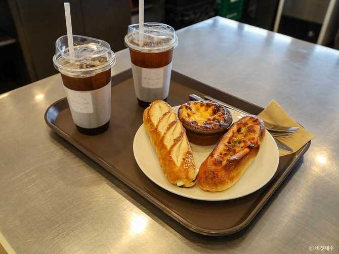 제주 삼양해수욕장 인근 에오마르 베이커리 카페 상세 정보 6