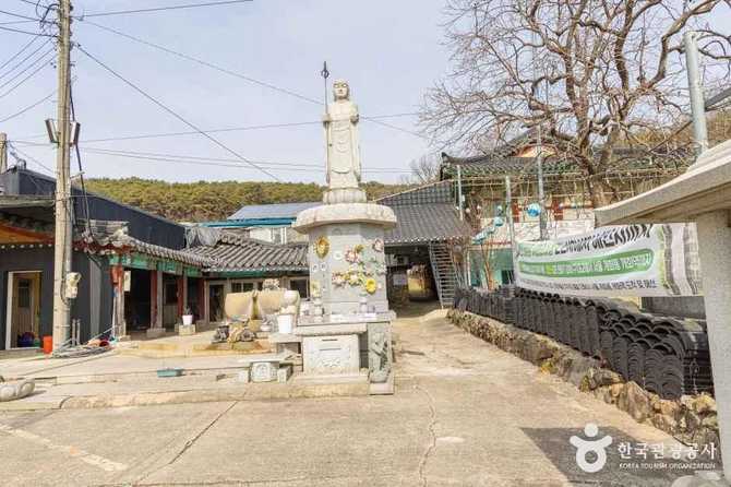 Discover Gyeonghwa Seonwonji Site - image 8