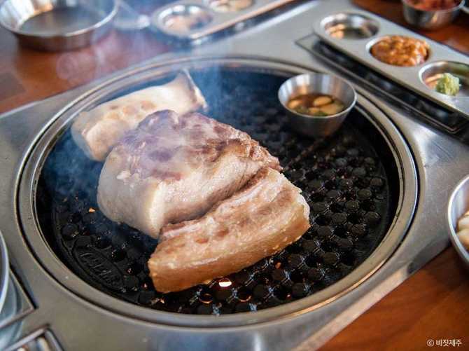 제주 애월 흑돼지 맛집, 금돈가 제주본점 소개와 방문 팁 7