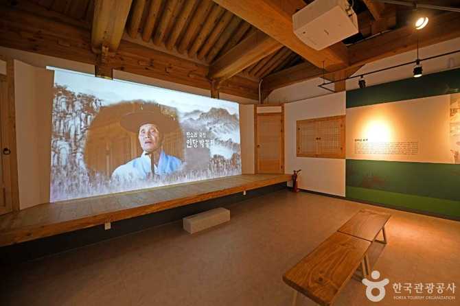 공주 박동진판소리전수관: 전통 판소리 문화 체험과 교육의 중심지 7