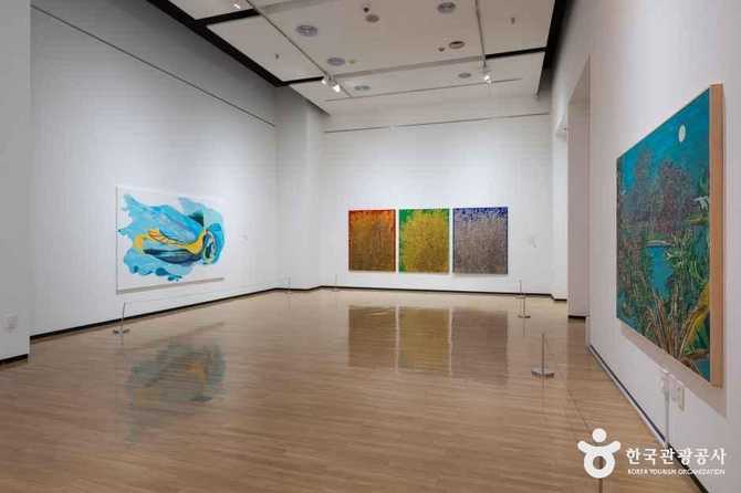 Experience Traditional Korean Art at - image 12