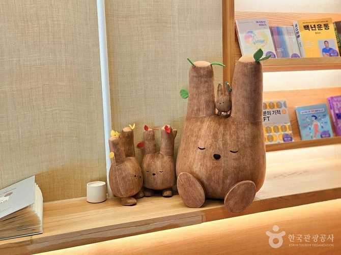 Discover Andong Jigwanseoga - image 12